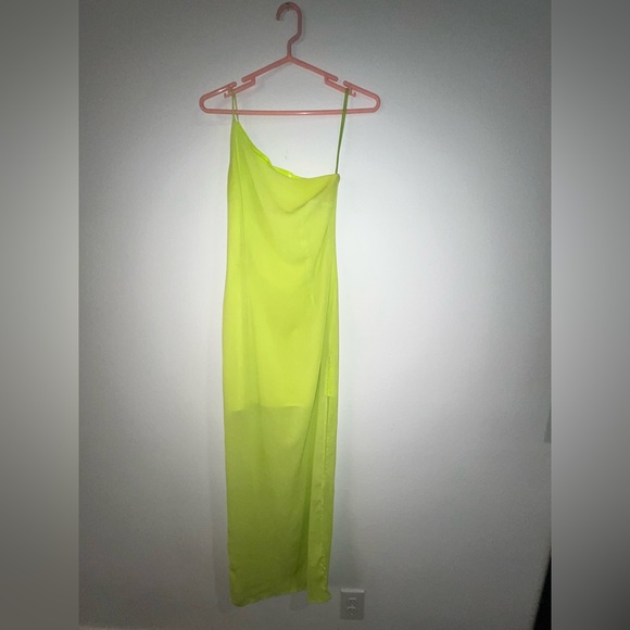 superdown Dresses & Skirts - Super down lime dress